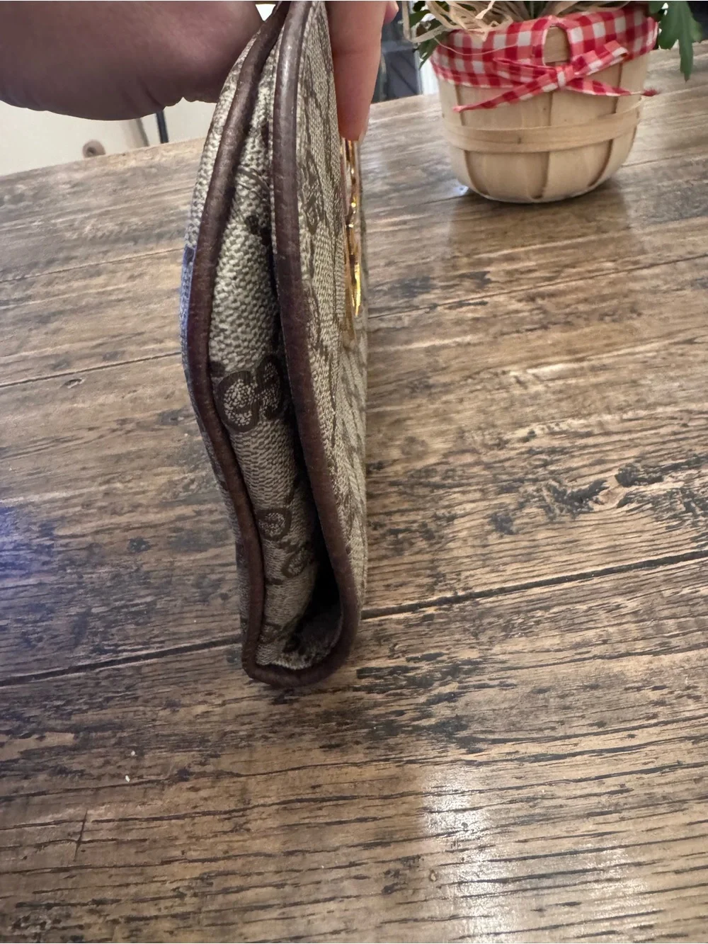 Authentic Vintage Gucci Blondie GG Supreme Clutch
